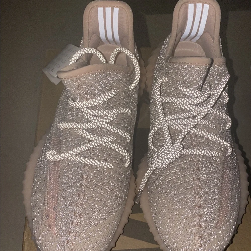 Yeezy Boost 350 V2 Women Shoes Synth Light Pink Color size us 6.5 - Picture 6 of 7
